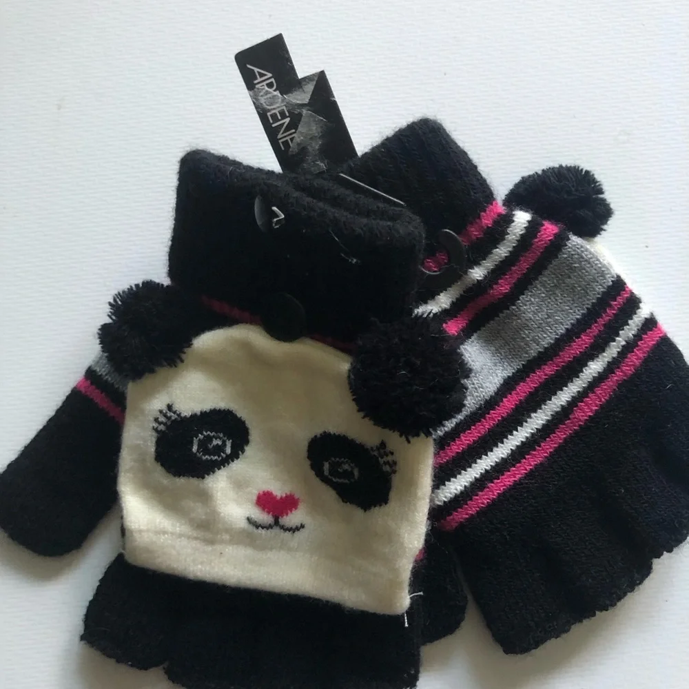 Panda Ardene Black and Pink Cozy Gloves 🐼